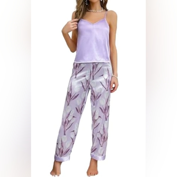 Lilac Purple Floral Print Silk Satin Pajama Set Camisole & Pants 2 Piece Medium - Picture 3 of 3